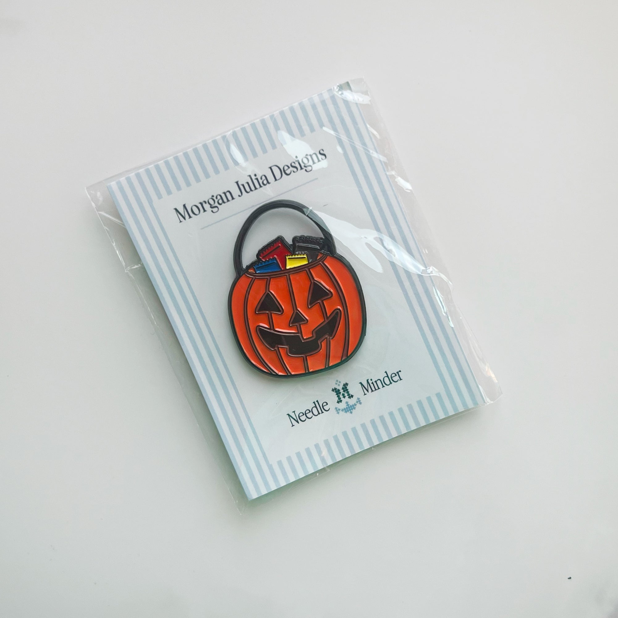 Halloween Pumpkin Basket Needleminder
